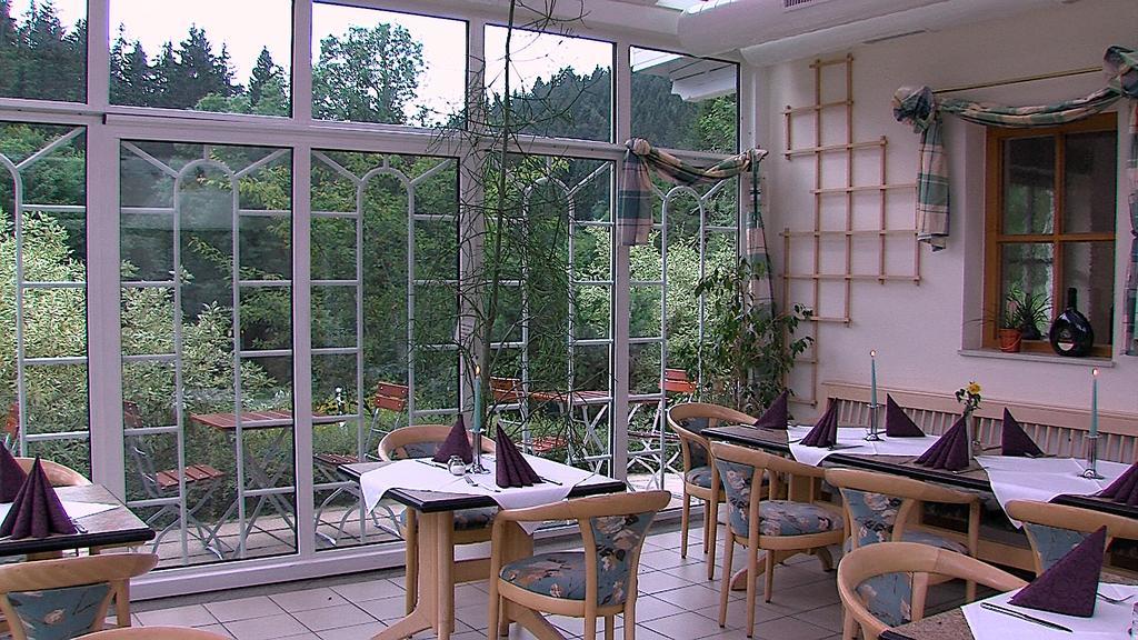 Landgasthof Zum Hirschenstein, Pension Garni سانكت انجلمار المظهر الخارجي الصورة