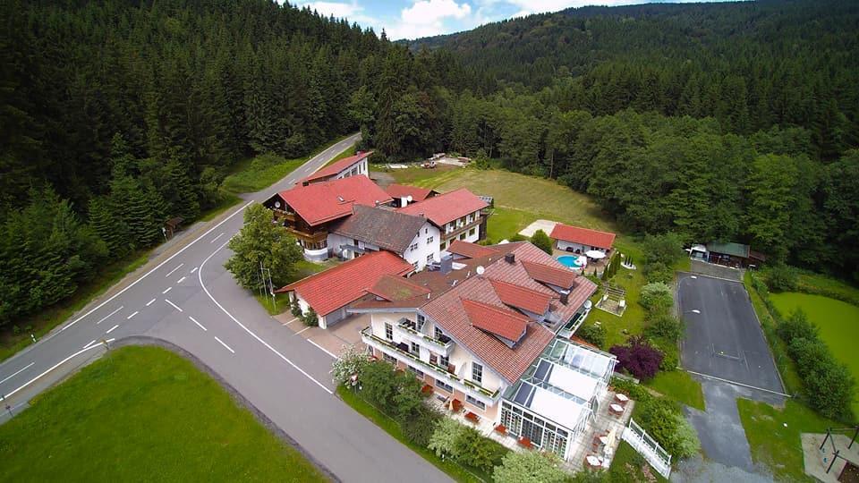 Landgasthof Zum Hirschenstein, Pension Garni سانكت انجلمار المظهر الخارجي الصورة